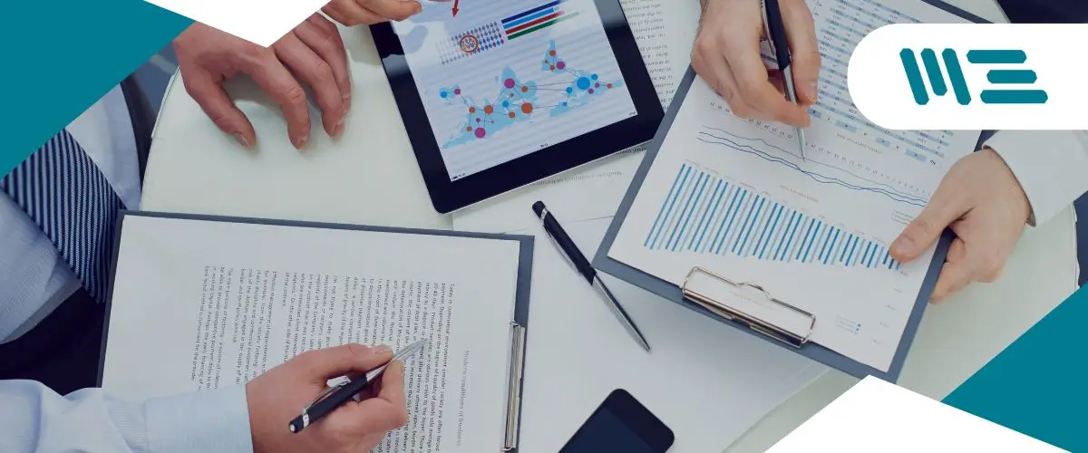 Sistema-de-Gestión-Eficaz ¿Alguna vez te has preguntado qué informes clave debes incluir en tu sistema de gestión para presentar a la dirección? Si estás buscando optimizar la gestión de tu empresa, saber qué indicadores de rendimiento y métricas son esenciales es crucial