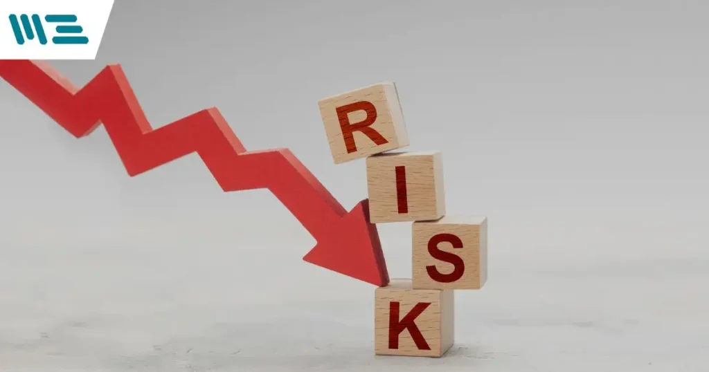 Los riesgos en la gestión de inventarios son inevitables, pero con las estrategias adecuadas, se pueden reducir considerablemente. ¿Qué haces cuando el stock no coincide con lo que necesitas o cuando un producto crítico no está disponible en el momento justo? Estos problemas, si no se manejan bien, pueden afectar gravemente la operación de tu empresa, desde la pérdida de productos hasta la insatisfacción del cliente. En este blog, exploraremos cómo minimizar estos riesgos y mantener tus inventarios bajo control, garantizando que siempre tengas lo que necesitas, cuando lo necesitas.