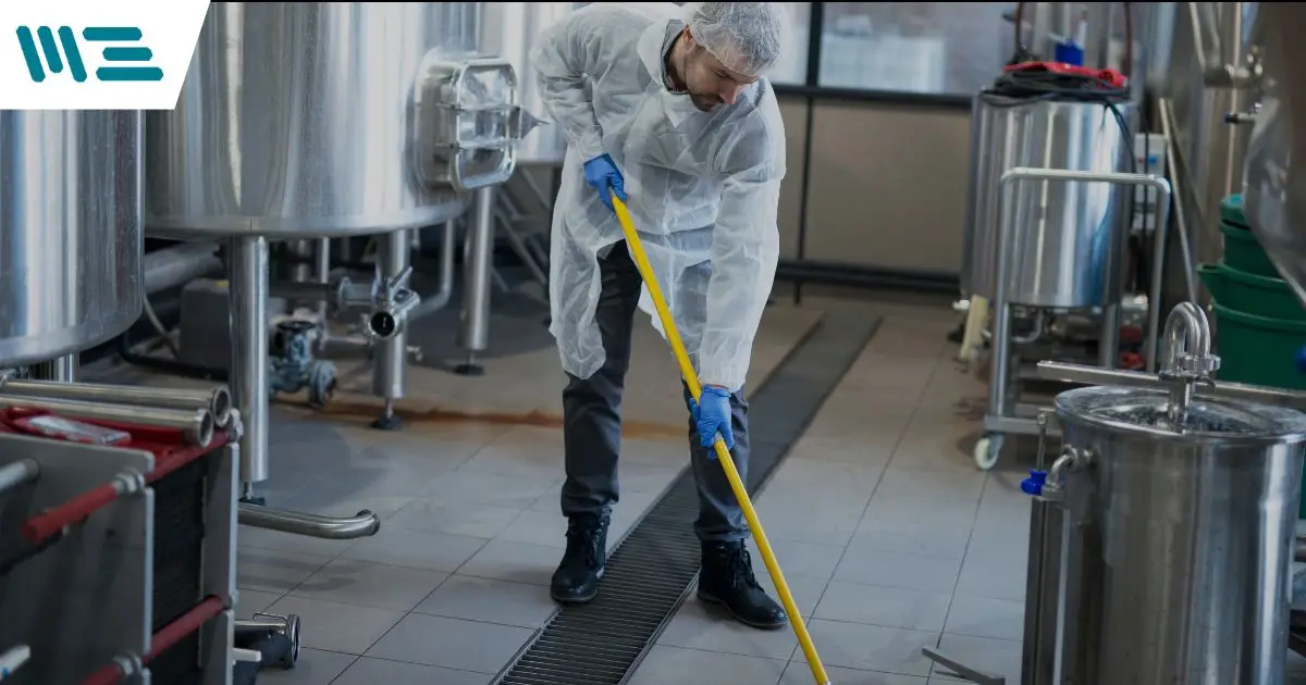Cómo implementar planes de limpieza y desinfección efectivos en la industria alimentaria